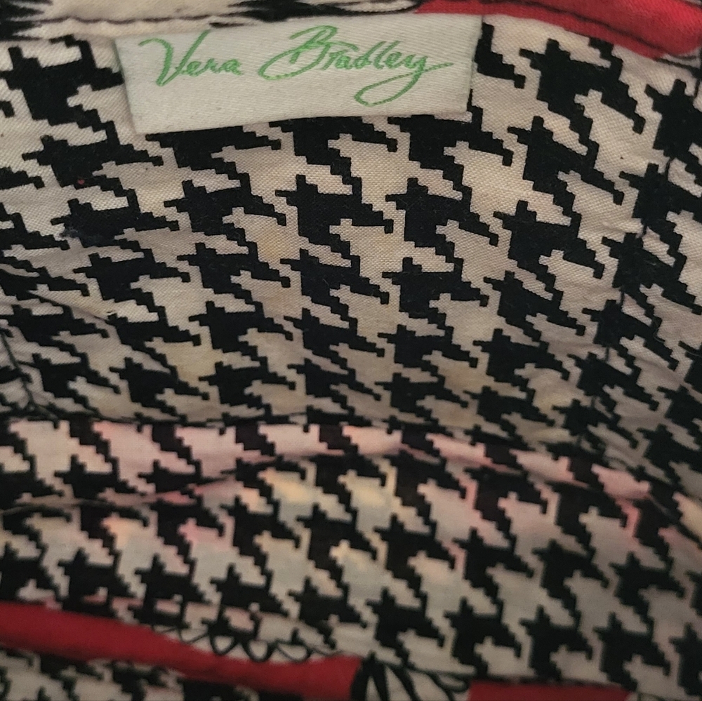Vintage Vera Bradley red/white Quilted  cross body purse. - Picture 4 of 4